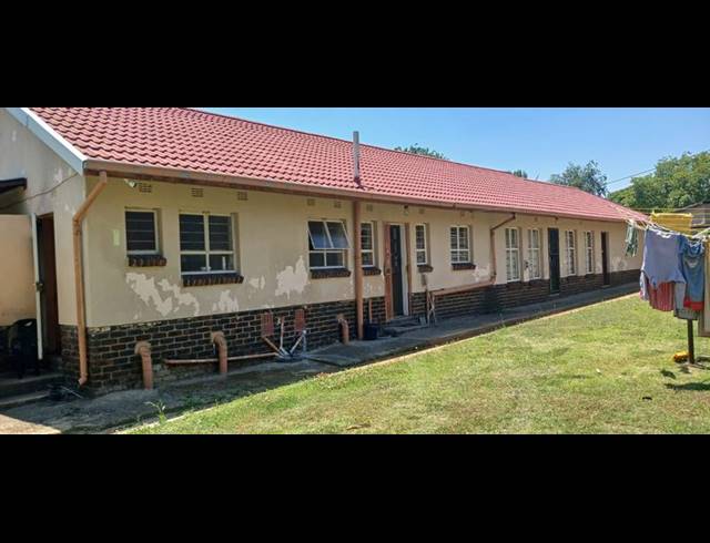 3 BEDROOM HOUSE FOR SALE IN BIRCHLEIGH NORTH